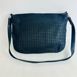 The Sak Elliot Lucca Black Textured Crossbody Shoulder Bags Handbag Purse‎
